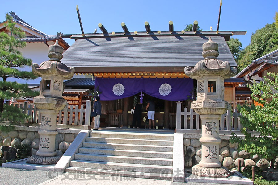 塩竈神社 御祈祷を受ける拝殿・本殿の様子
